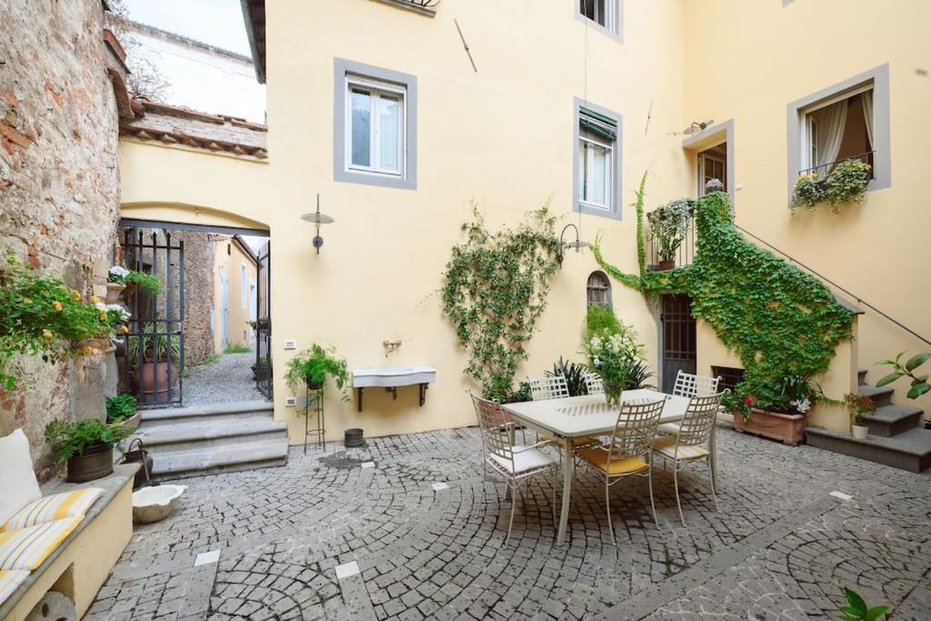 Corte Paolina - Charming Courtyard Inside Lucca Exteriér fotografie