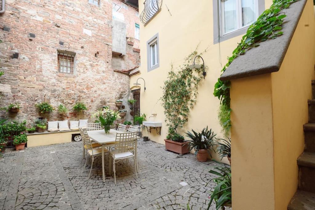 Corte Paolina - Charming Courtyard Inside Lucca Exteriér fotografie